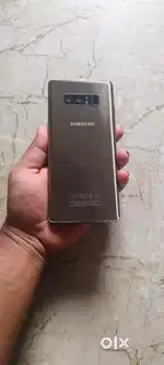 Samsung Galaxy Note 8 gold colour