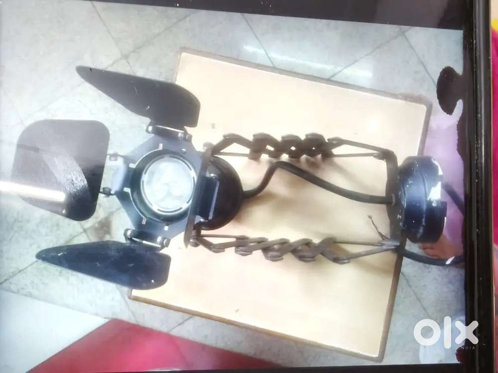 Wall Lamp with adjustable