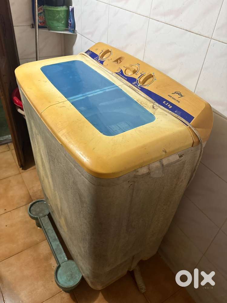 Godrej semi automatic 6.5 L washing machine