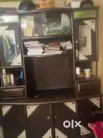 Showcase or cupboard