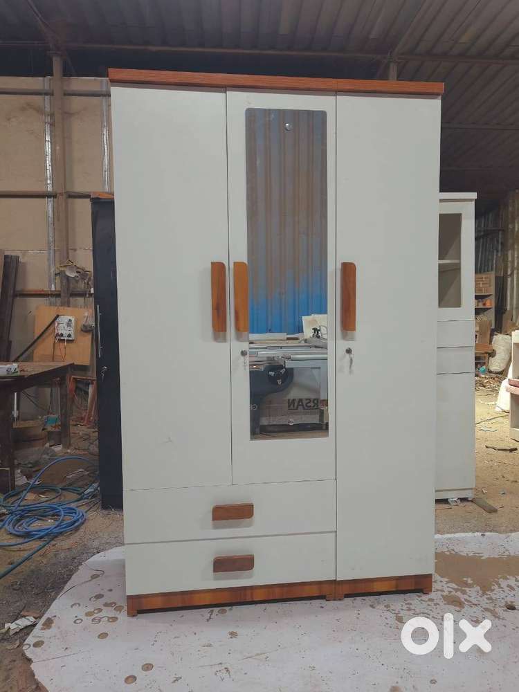 AMEZING SPACE SAVER 3 DOOR WARDROBE  WITH  FREE SHIPPING