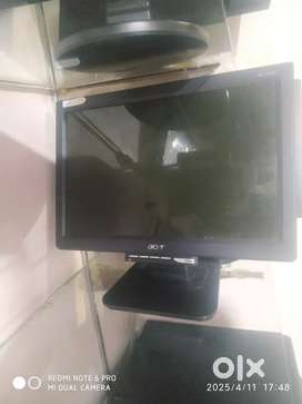 Acer 15.5 wide screen, LCD/ LED used monitor,