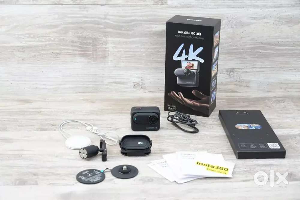 Insta360 Go 3S 128GB 4K Action Camera (Midnight Black)