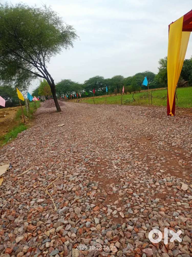 Plots in गोवर्धन to बरसाना रोड