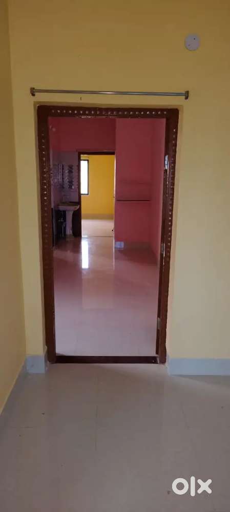 Single and Double room available Both are having oppen kitchen