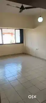 2bhk on main road facing available for l9ng term or short term rent