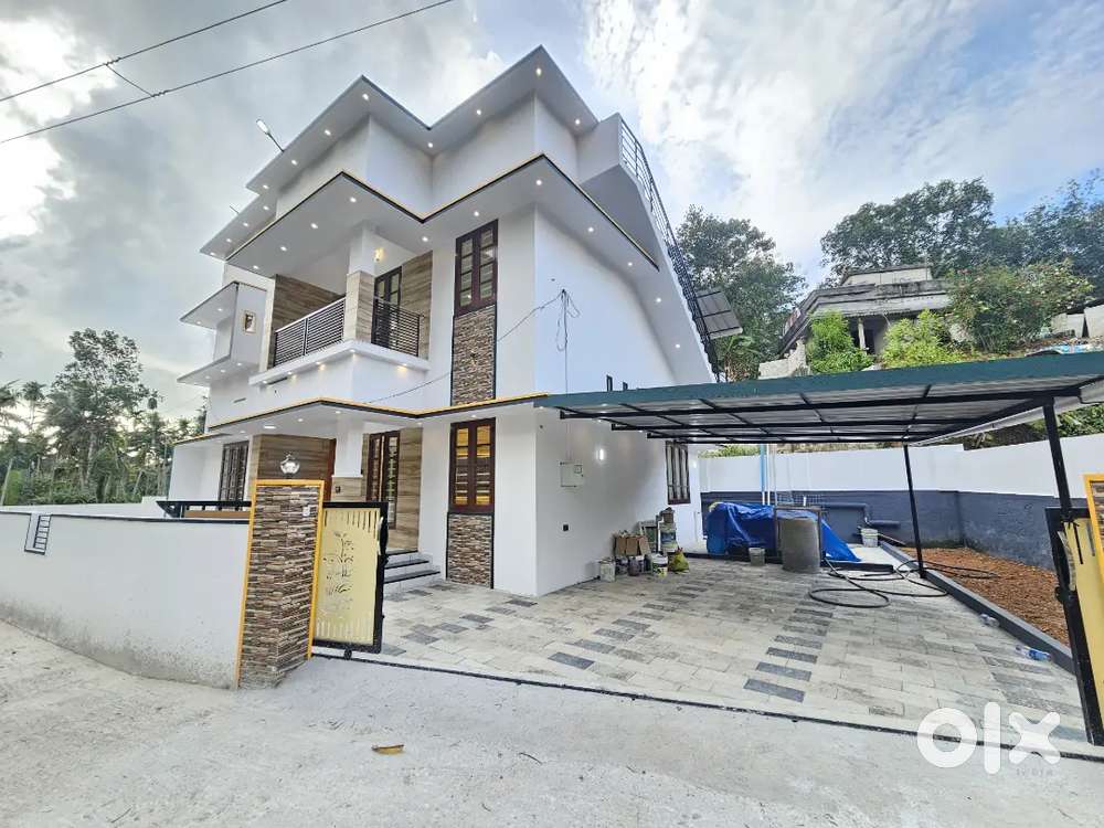 New house for sale Sreekaryam Njandoorkonam