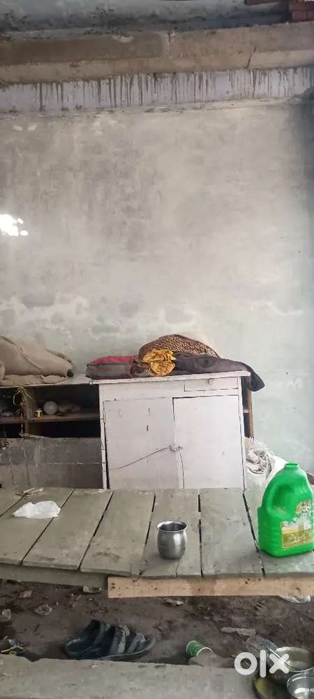 Dukan hay mane rod me kidwai nagar k block svatantrta senani rod