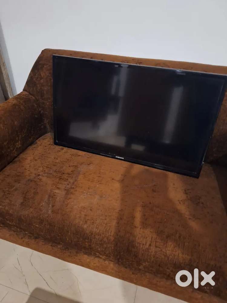 To sell one LED and ONE LCD .