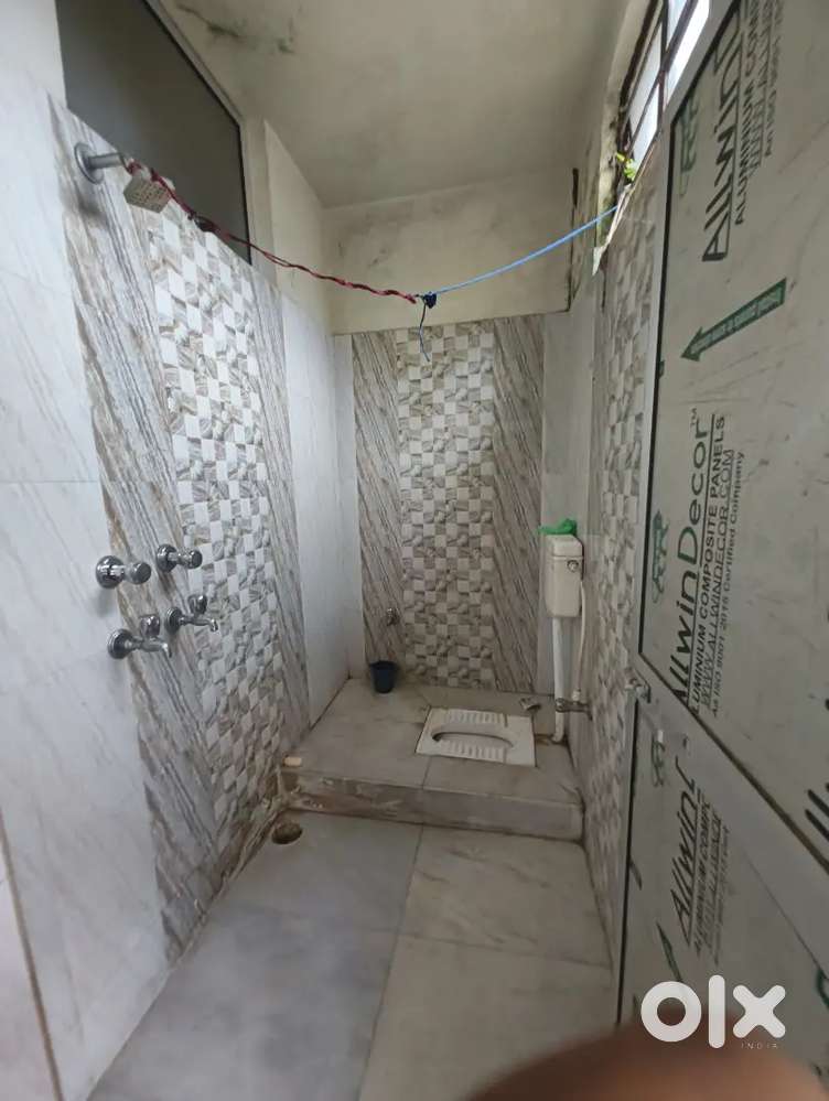 1 bhk seperate bathroom and kitchen, bed and fan provided by owner