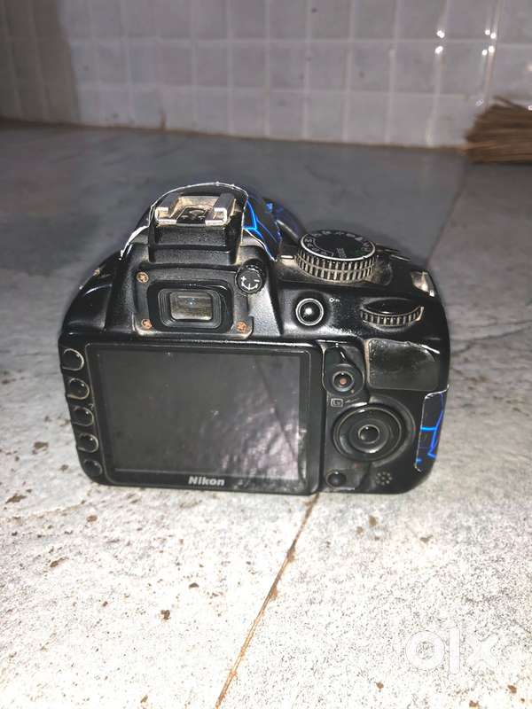 Dslr camera nikon d3100 18 55 lens okay condition