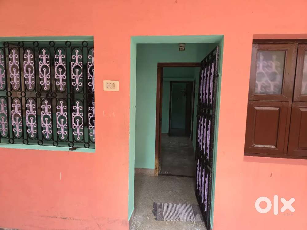 INDIVIDUAL HOUSE FOR RENT # KUNDRATHUR # 2BHK # 50M FROM BUS STOP