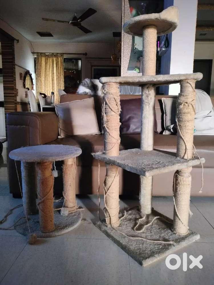 Selling cat tree