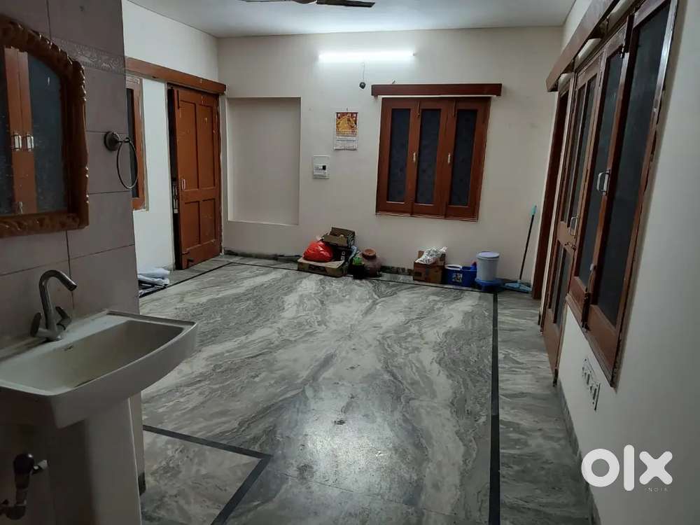 NEAT AND CLEAN 2BHK SET AVAILABLE IN BRS NAGAR