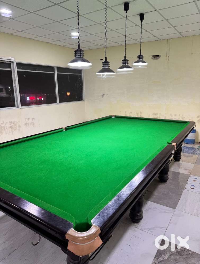 Royal size snooker table