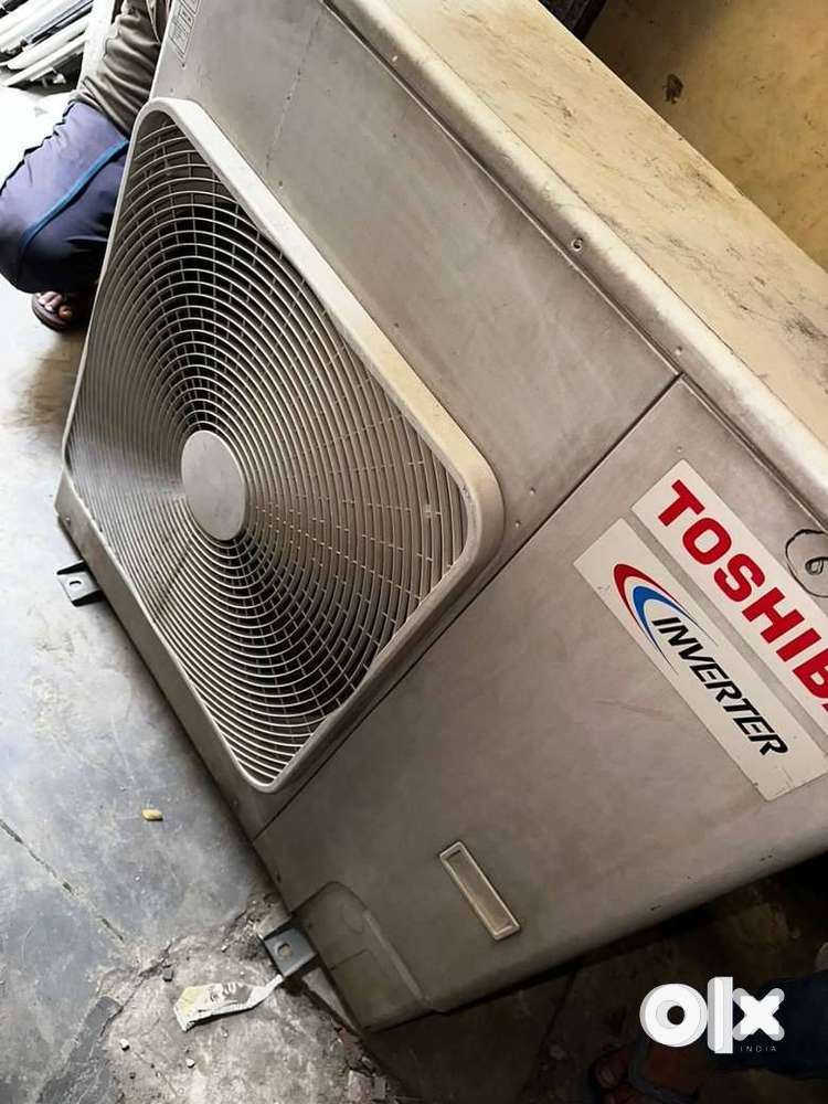 DELHI-TOSHIBA INVERTER Cassette Ac,  3.5 Ton Available  24 units avail