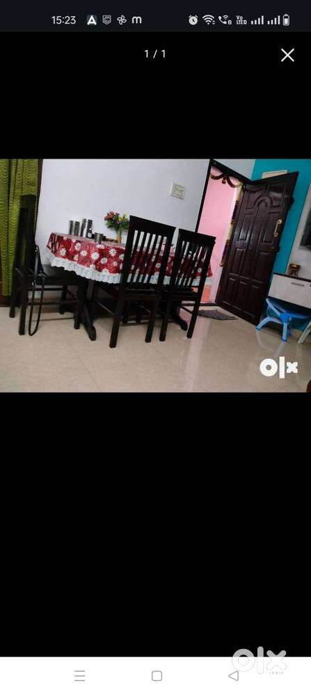 2 years old Dining table for sale with good condition