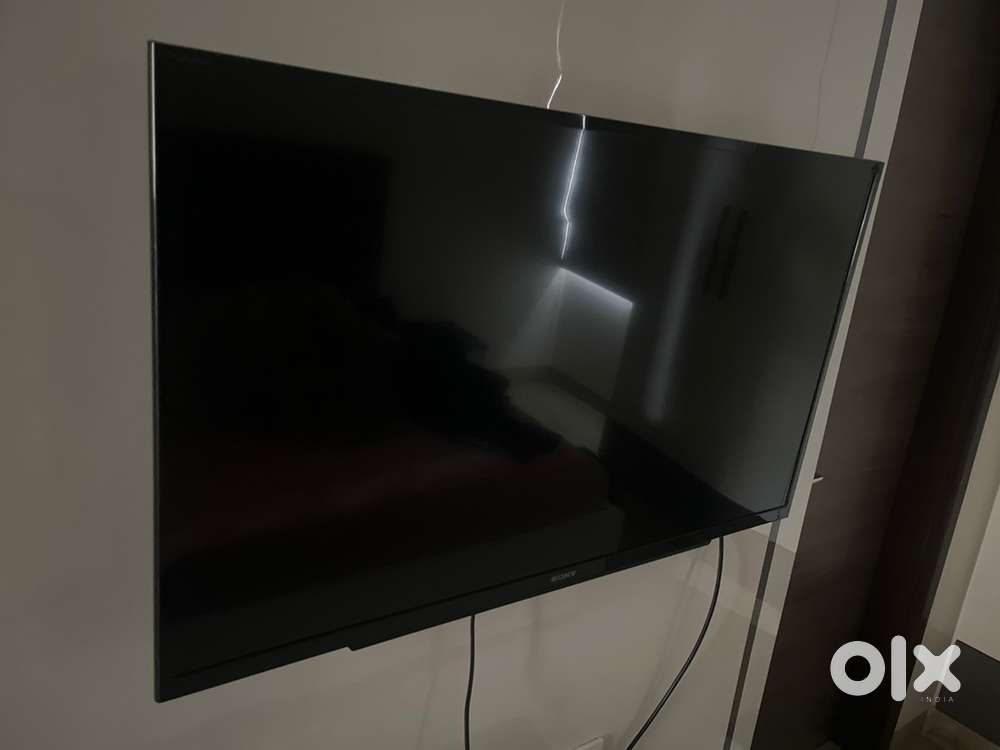 Sony Bravia, 44 Inch, LED TV