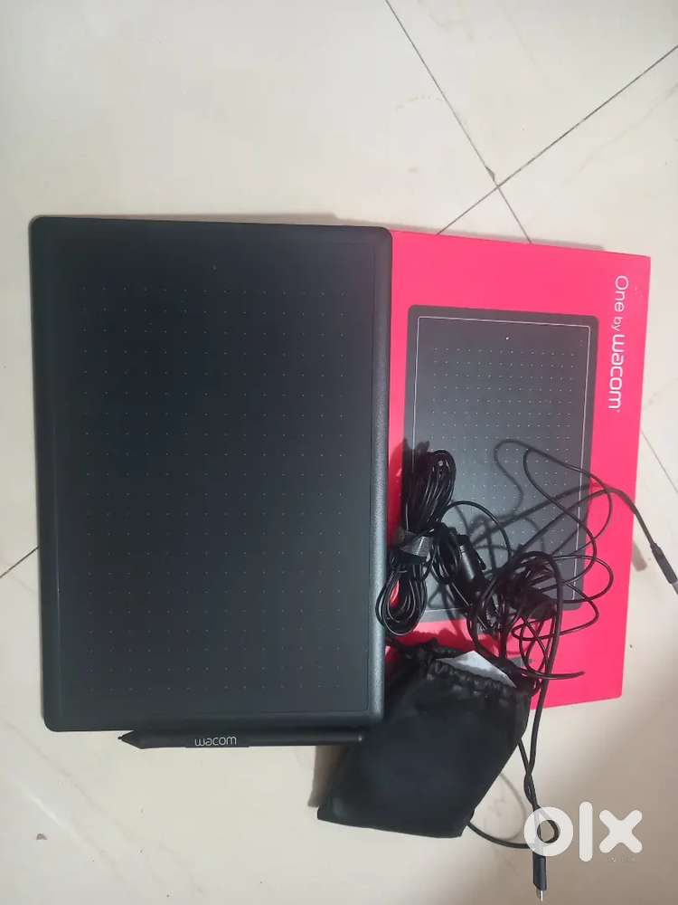 Wacom pen tab and Boya mic