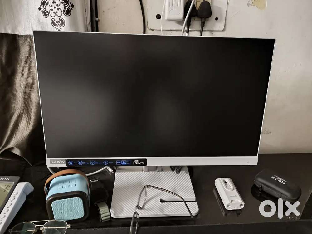 Mini pc And monitor