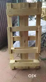 WOODEN PALLETS.