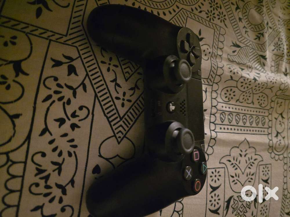 PS4 Dual Shock Original Controllers