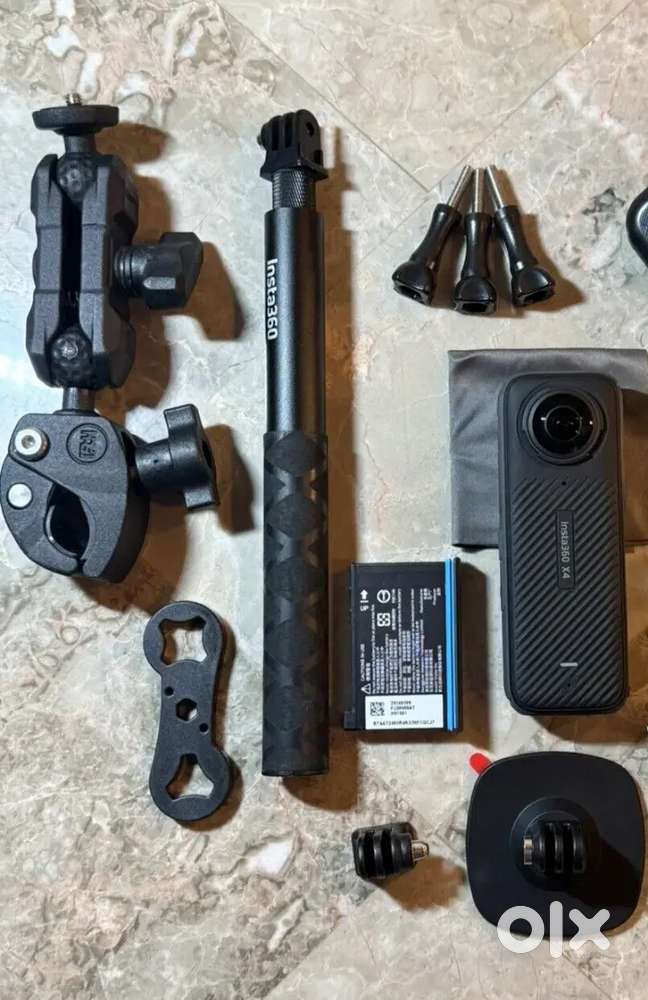 Insta360 X4 ONE X4 8K 360 + Motorcycle Mount