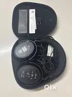 Sennheiser Momemtum 4 wireless head phones