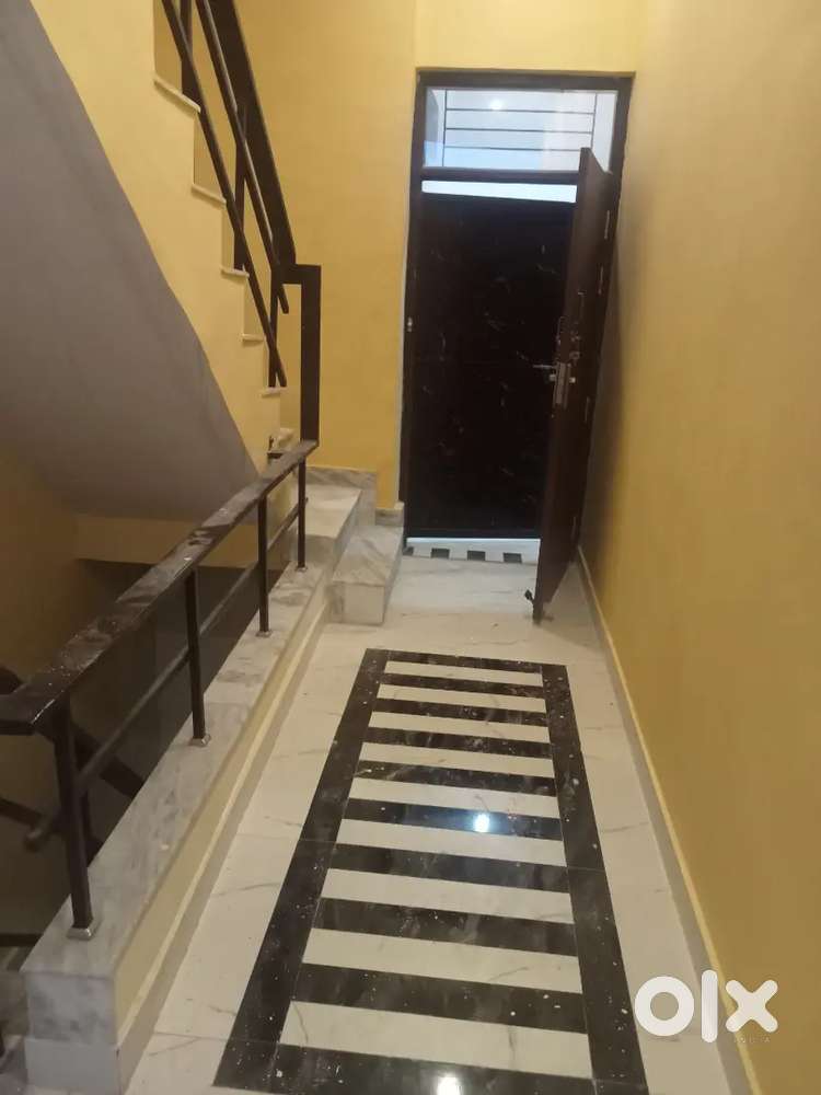 Newly poshan 2 Bhk poshan available near Barra 2