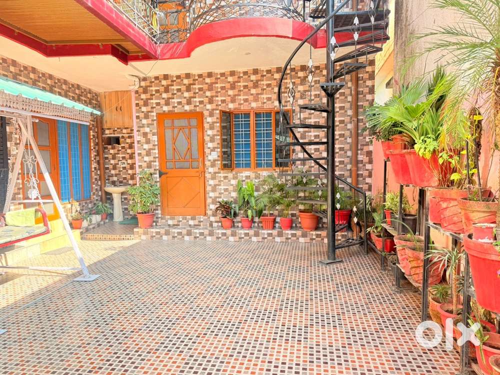 One room set avalable for a single girl in prempurmafi,kaulagarh