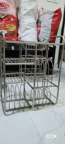 Kitchen utensil cup holder