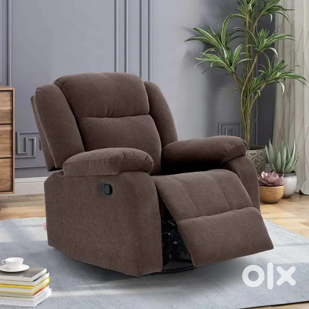 Manual recliner with 3 year warranty quality chair