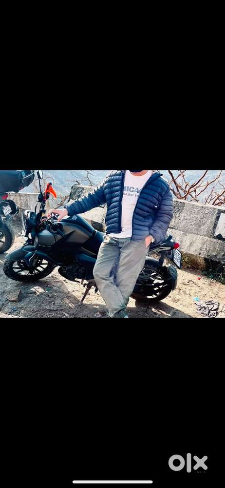Well Condition FZ FSI In Grey edition