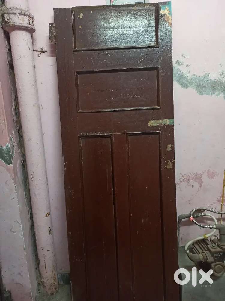 Elegant Solid Wood Single Door – Premium Quality