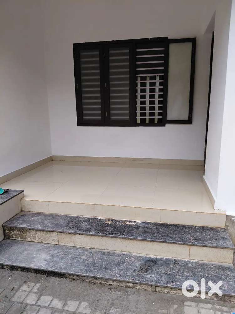 Two bedroom cottage for Rent in mattanur  maruthai.