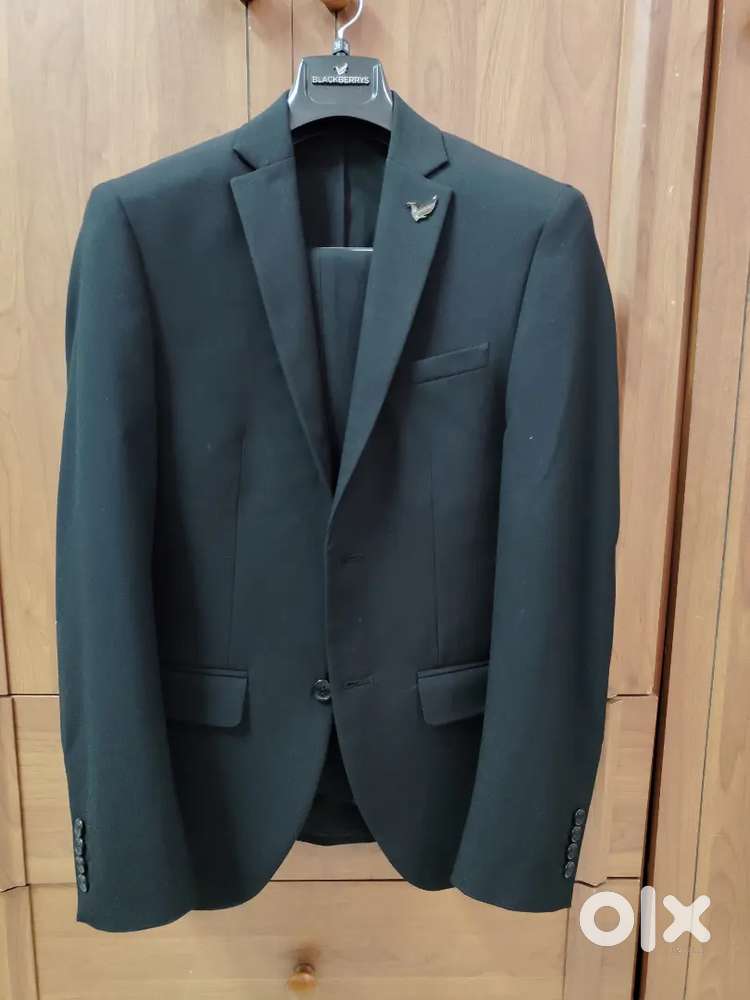 Blackberrys black suit.