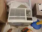 3 year old Hitachi 1.5 ton window AC