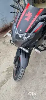 BAJAJ PULSAR 220