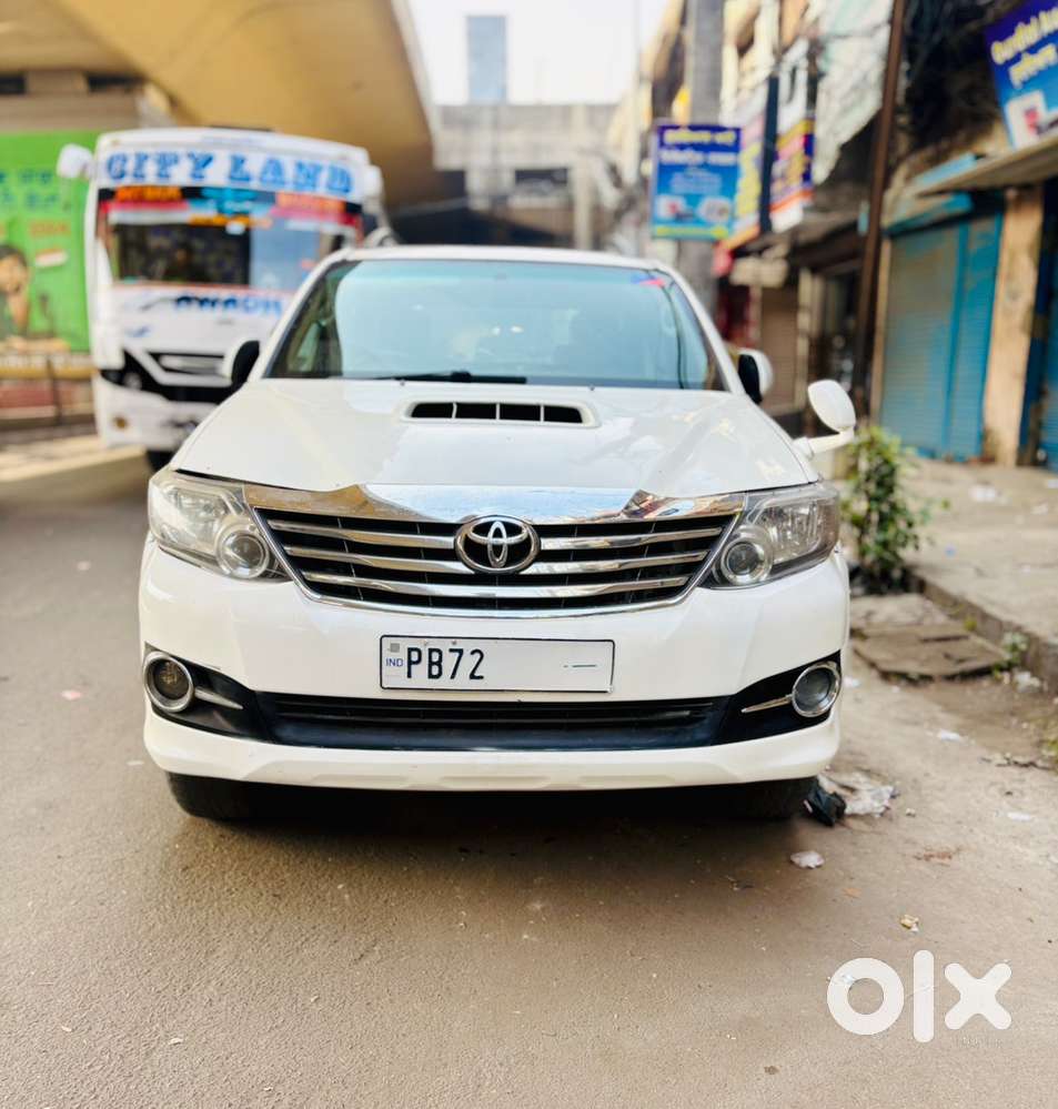 FORTUNER 4x4 type 2 PB vip no. All genuine car