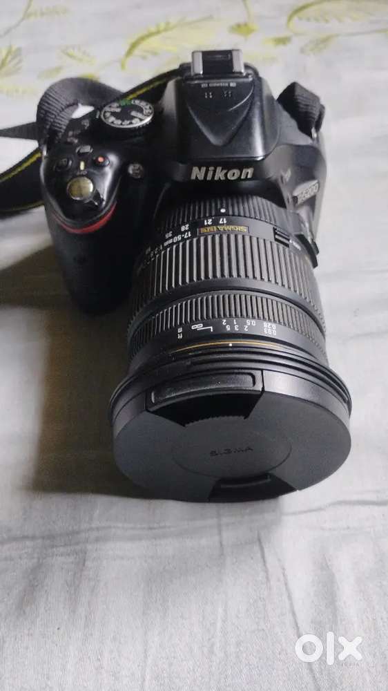 Nikon D5200 with Sigma 2.8f 14-50mm and kit lenses