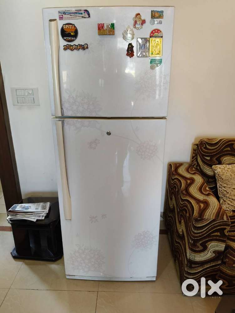 LG refrigerator (350 litres)