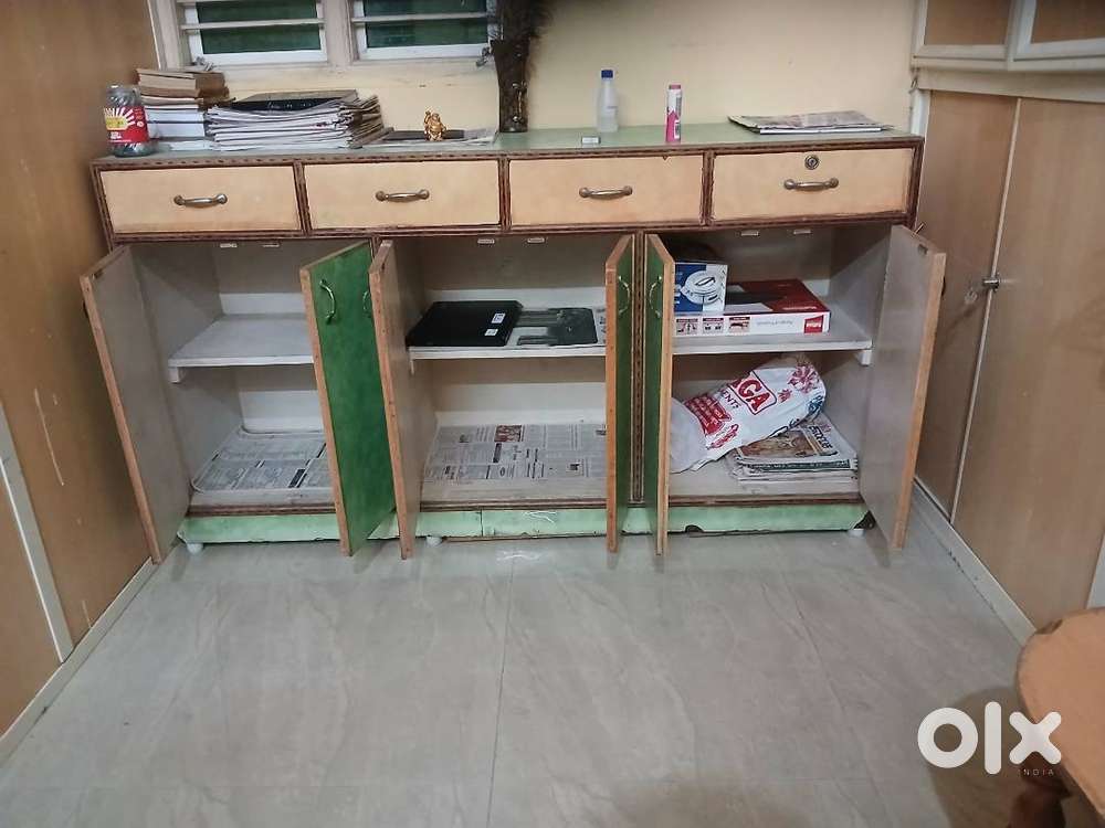Wardrobes Made with Hardwood and good in condition for Sell on urgent
