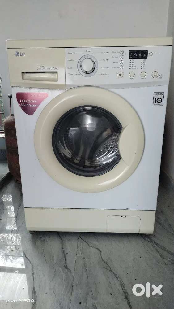  LG 5.5 kg Inverter Direct Drive front-loading washing machine