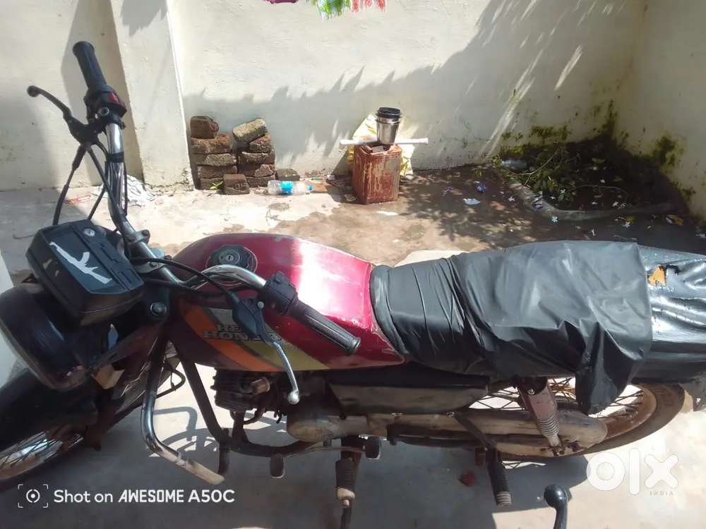 Kam presar kharab hai bas gadi mei or koi problem nahi hai  pepar okey