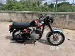 Yezdi Roadking