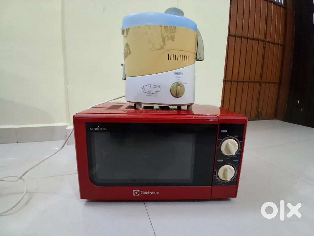 Philips juicer and oven in working condition