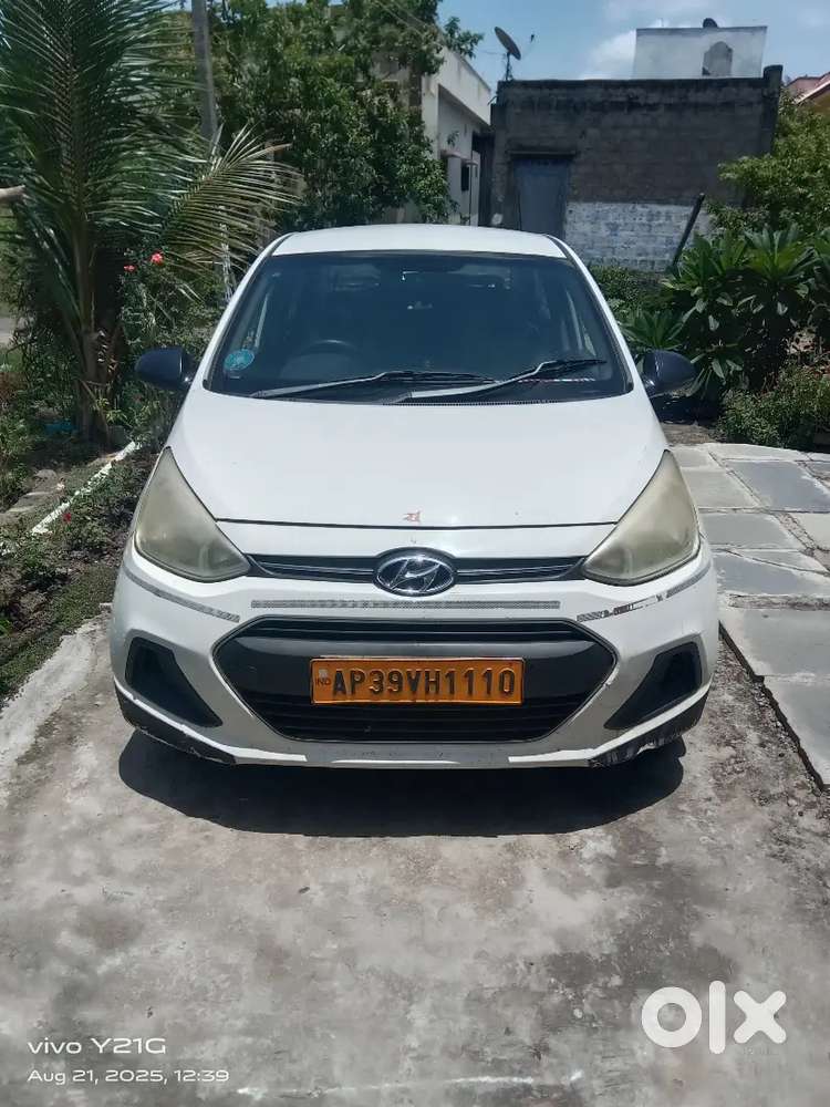 Hyundai Xcent 2016