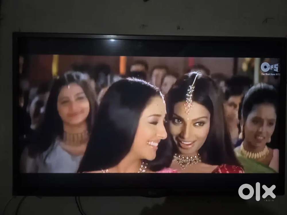 LG 32 inch non smart.
