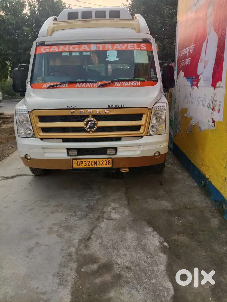 Force traveller 25 seater