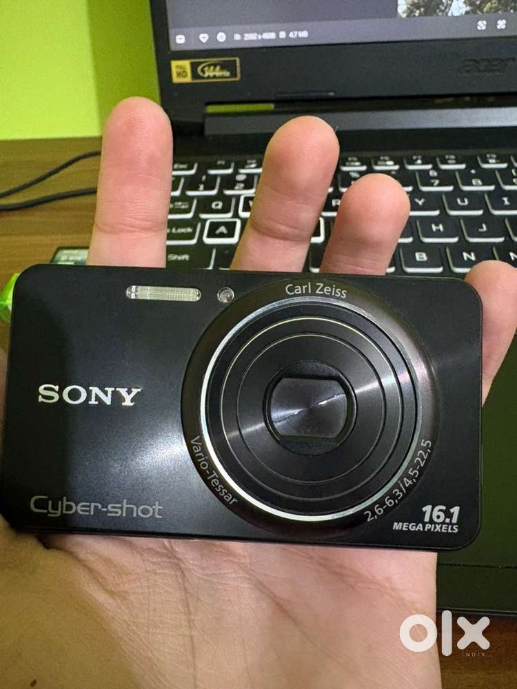 Sony Cyber-shot DSC-W570 digital camera.